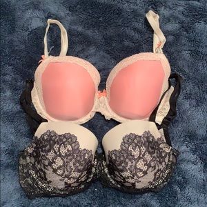 Victoria’s Secret bras